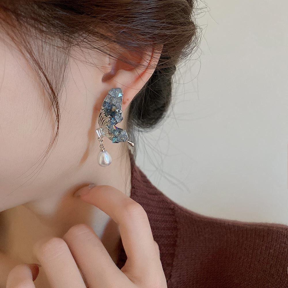 Bông Tai Dáng Dài Hình Giọt Nước Họa Tiết Bướm Phong Cách Vintage Ngọt Ngào Cho Nữ