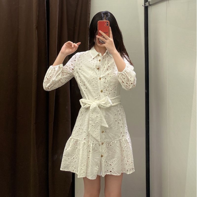 Váy mini ZR thêu đục lỗ