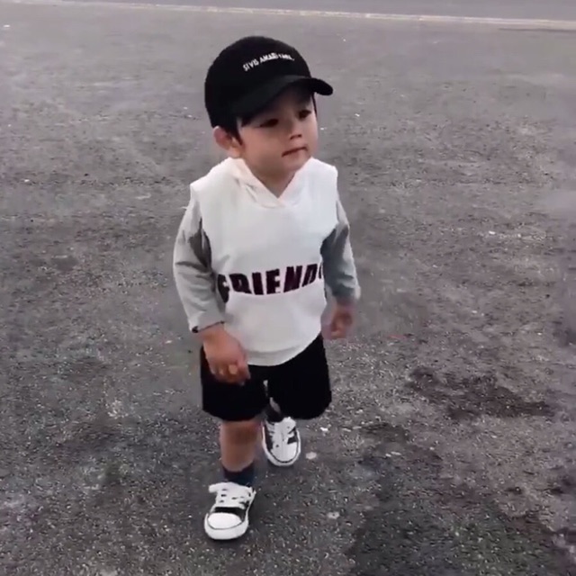 Áo hoodie sát nách Friends 7-17kg (có ảnh thật)