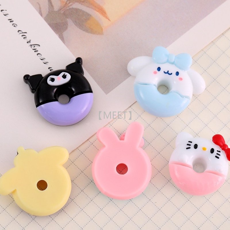 Phụ kiện trang trí thủ công chất liệu resin hình bánh donut hoạt hình nhiều phong cách