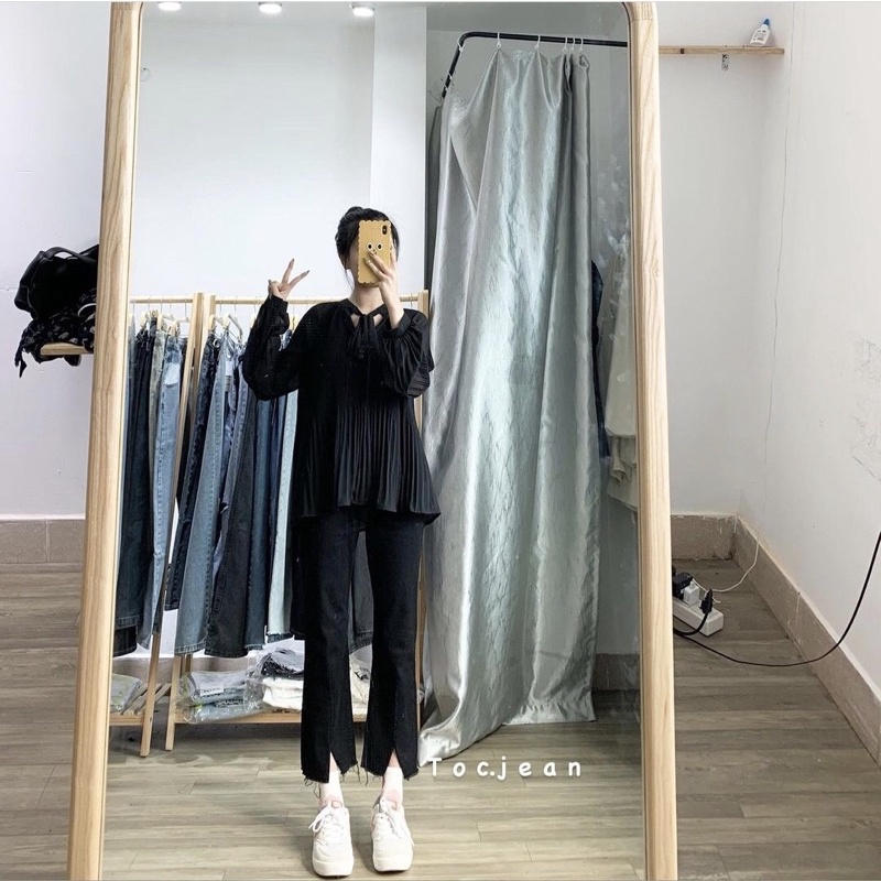 (ảnh thật) Quần jeans đen loe xẻ giữa 2404