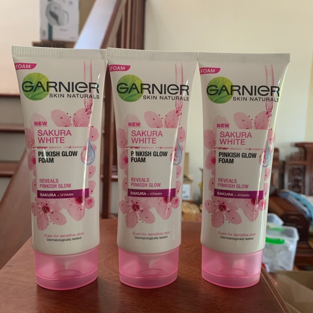Sữa Rửa Mặt Trắng Da Garnier Sakura Thái lan