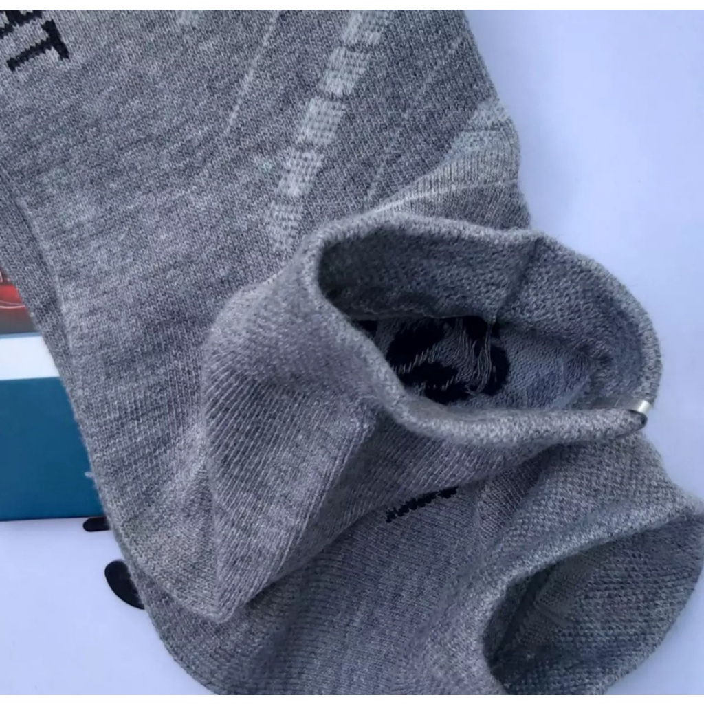 Set 05 Đôi Vớ Nam Cổ Trung 100% Thun Cotton dầy đẹp (hàng xuất khẩu)