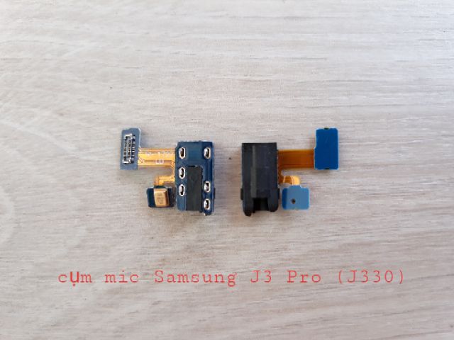 Cụm mic + jack tai nghe Samsung J3 Pro  , J4 2018
