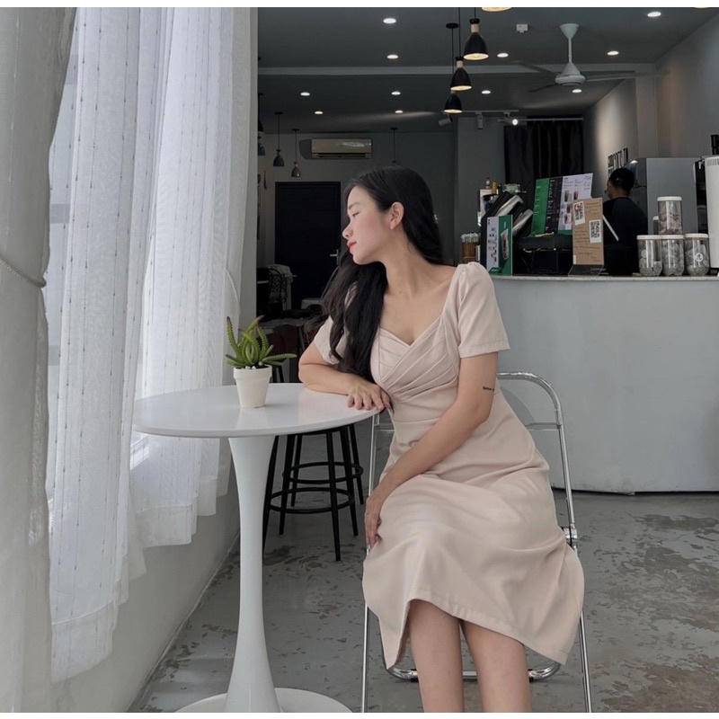 Váy cổ xếp dáng middi màu sáng - Khả