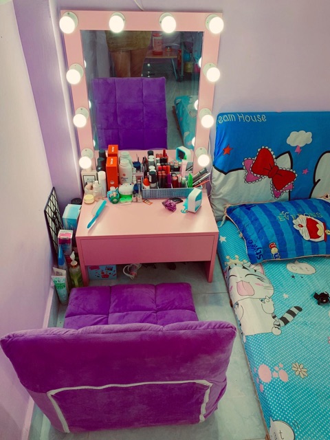 Bàn trang điểm đèn LED ngồi  Bệt bao giá thị trường | BigBuy360 - bigbuy360.vn
