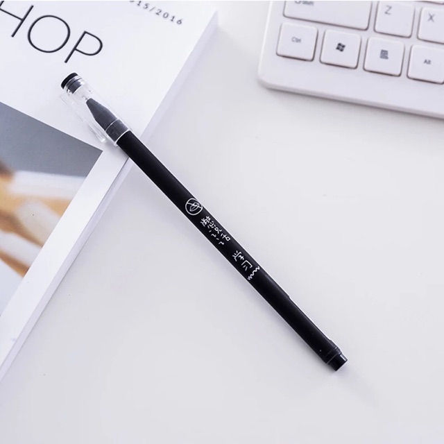 Bút viết chữ Trung