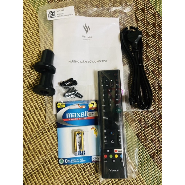 Điều khiển remote tivi Vinsmart ( hàng mới chính hãng , dùng được cho tất cả các model tivi của Vsmart)