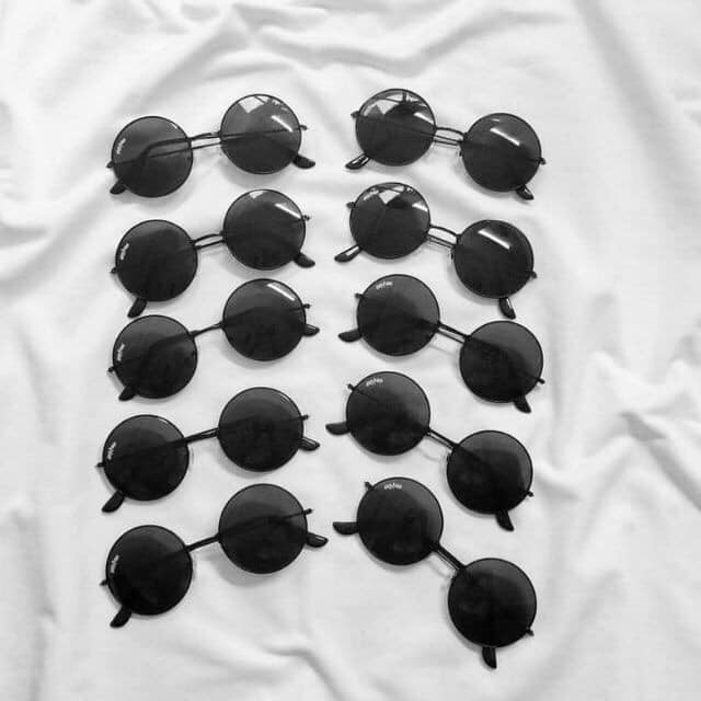 Kính thầy bói đen hot trend | BigBuy360 - bigbuy360.vn