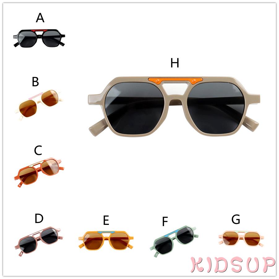 Kính mát chống tia UV màu sắc thời trang cho bé