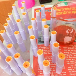 Son gấc dưỡng môi không màu