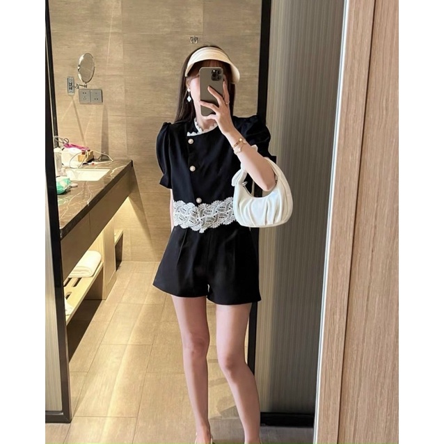 SET ÁO ĐEN PHỐI NÚT VIỀN REN TRẮNG + SHORT