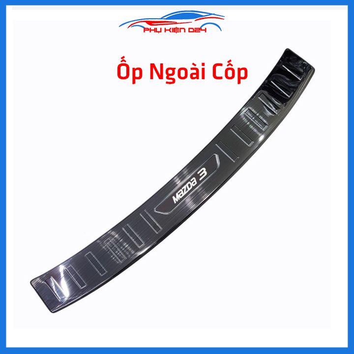 Ốp chống trầy cốp Mazda 3 2020 thép không gỉ vân titan bảo vệ xe chống va đập