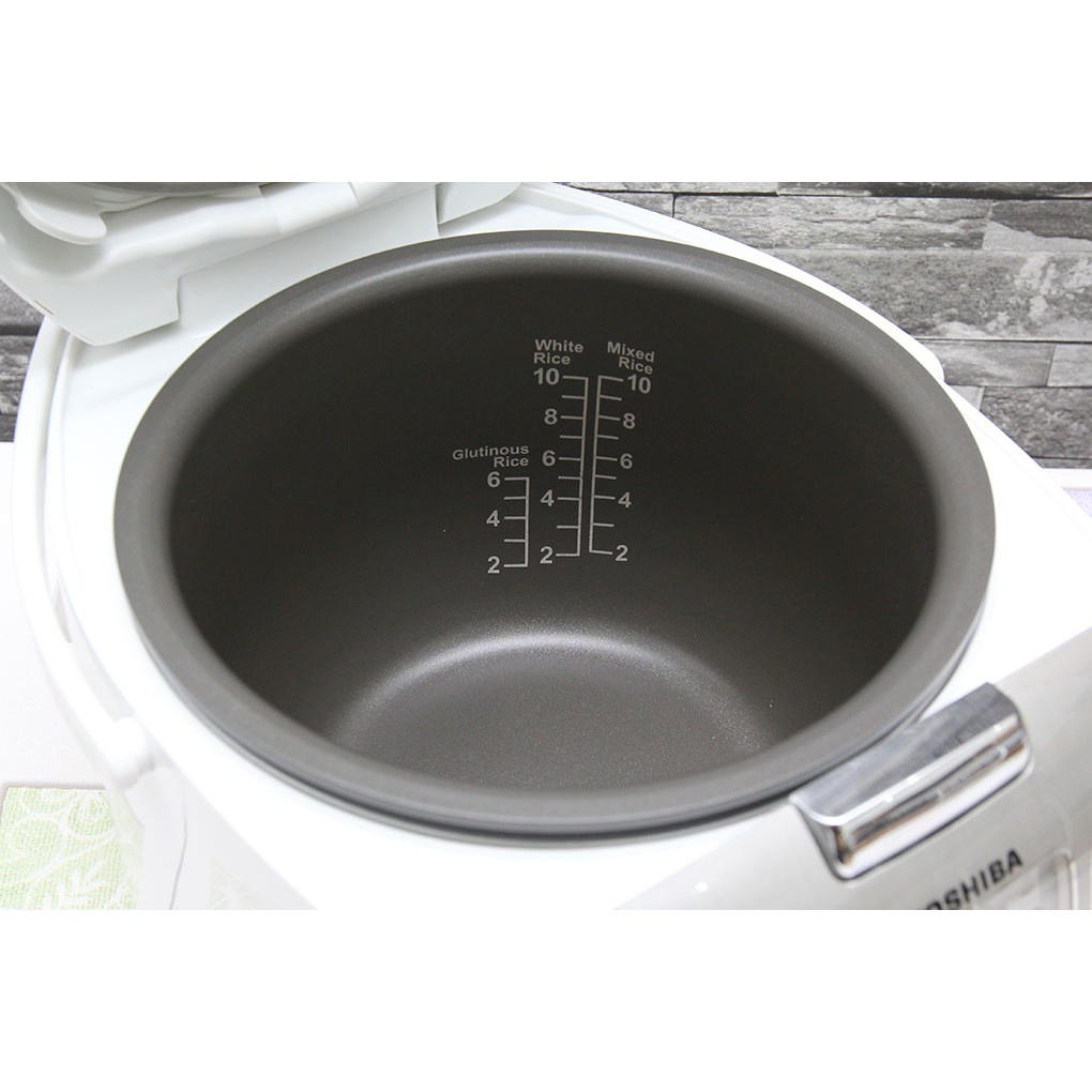 Nồi cơm điện Toshiba RV-18NMF/RC-18NTF/RC-10NMF 1,8L - Hàng chính hãng