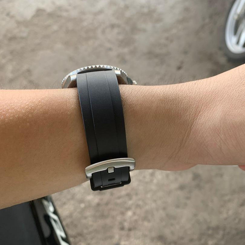 Dây đồng hồ Cao Su chất lượng cao kèm khóa