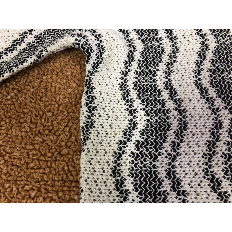 **ZARA** Áo len size S newtag