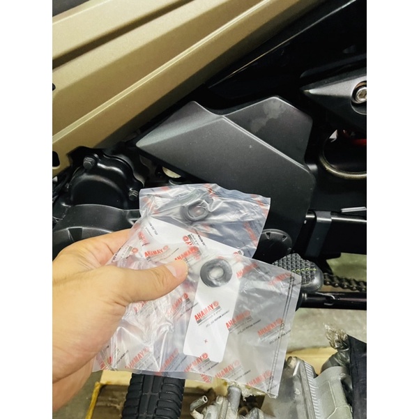 Cao su bửng , mang cá , yếm khoá , đèn hậu Spark 135Fi / exciter 4s-5s