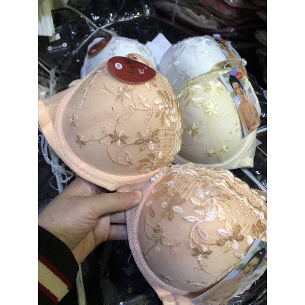 Áo ngực có gọng không mút