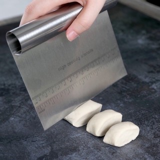 Dao cắt bột inox/ dao cắt bánh inox có vạch chia