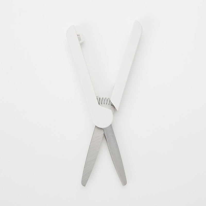 Muji Kéo Lò Xo Gập Dài 12cm, Lưỡi Dao 4,3cm