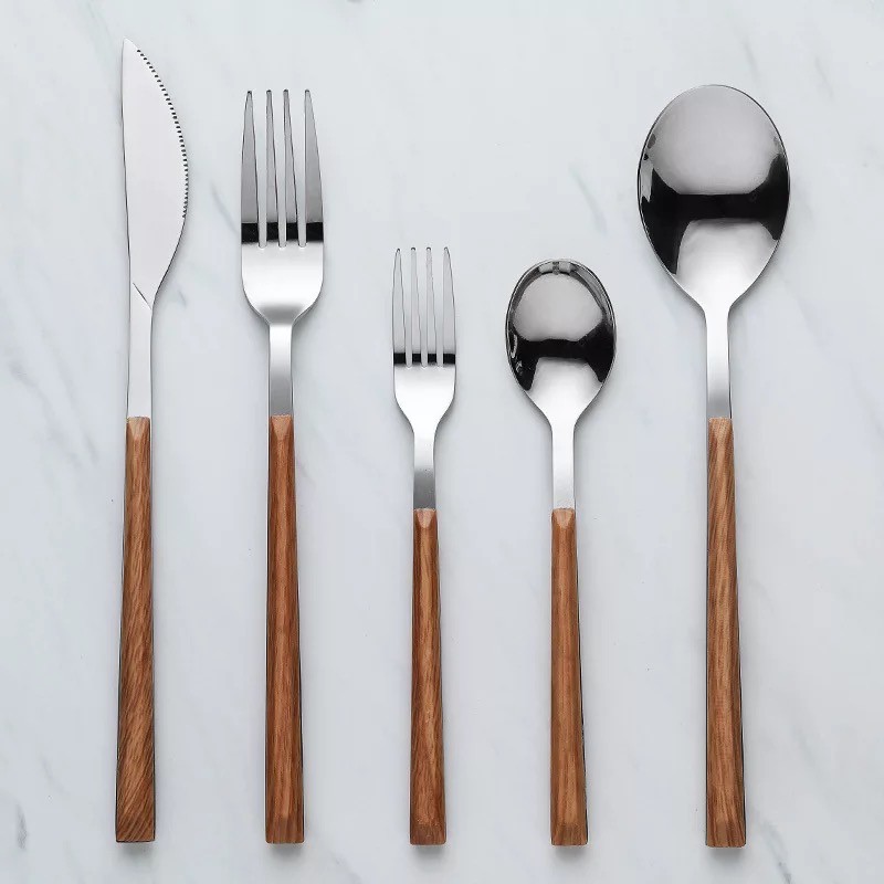 Bộ thìa dĩa inox cán gỗ phong cách hiện đại tối giản