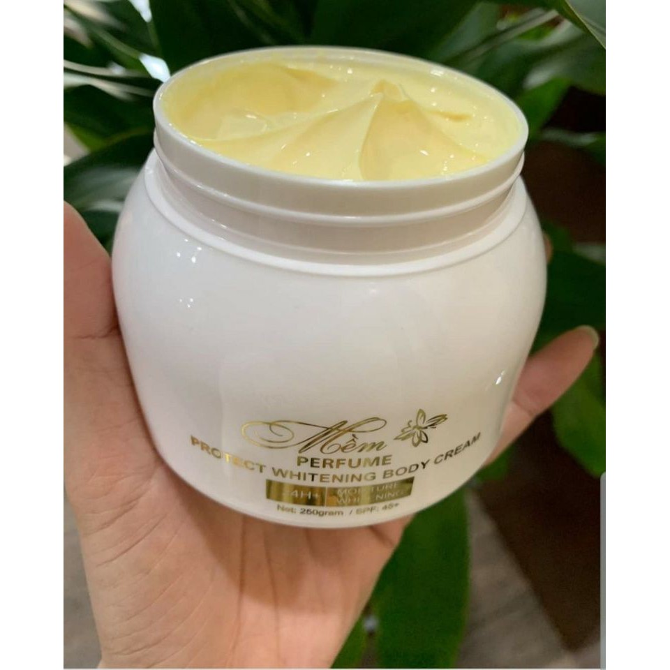 KEM DƯỠNG TRẮNG DA BODY MỀM CHỮ A 2020 | BigBuy360 - bigbuy360.vn