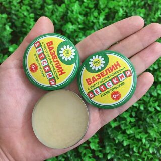 Sáp nẻ Valentine hộp sắt Nga