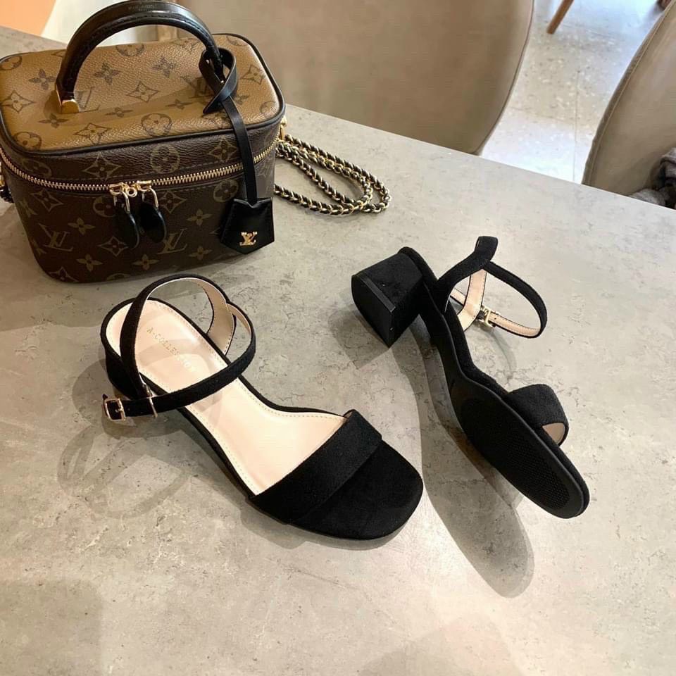 Sandal quai ngang nỉ trơn gót trụ thấp - 5P