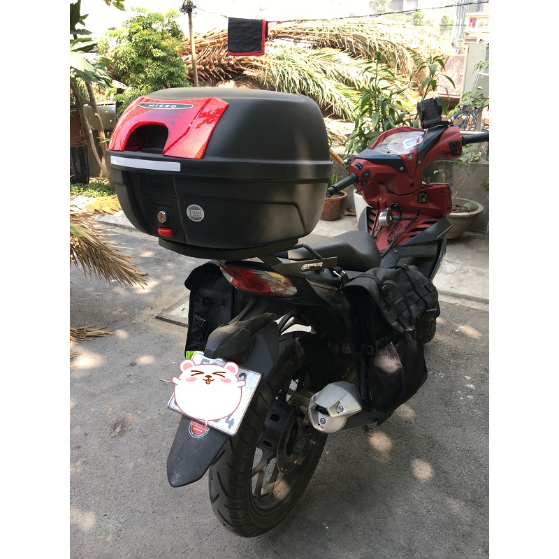 Combo trọn bộ lắp đặt gồm thùng sau givi E26NX và baga givi cho Honda Winner