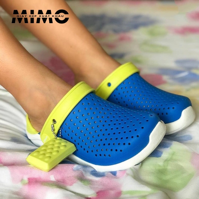 Dép sục Cross Literide trẻ em màu xanh cốm cực êm nhẹ, chống trơn trượt cho bé - Tặng 10 jibit