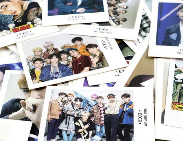 Lomo card BTS EXO TFBOYS WANNA ONE hộp nhựa 45 tấm