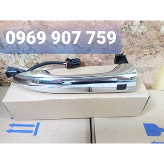 Tay mở cửa ngoài trước phải grand i10