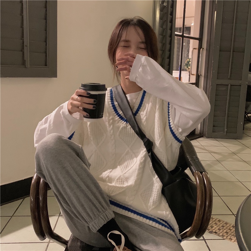 Áo gile len nữ cổ V họa tiết vặn thừng thu đông 2021 - Uri36 | BigBuy360 - bigbuy360.vn