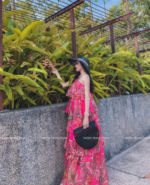Mãi hoa voan tơ nhiều tầng