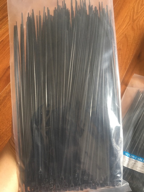 Túi 250 sợi dây rút nhựa, dây thít màu đen 25cm