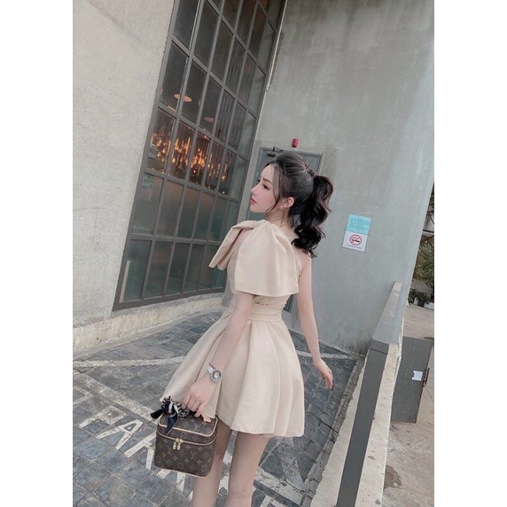 ĐẦM XINH NƠ LỆCH ĐẸP LẮM TO6