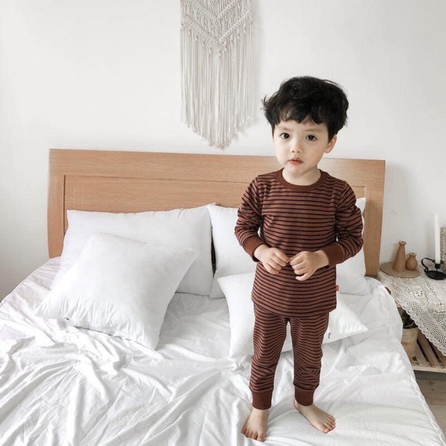 Bộ kẻ cho bé