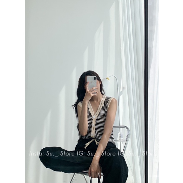 Áo mongtoghi sát vai cổ tim cúc cài A2343 SUSTORE