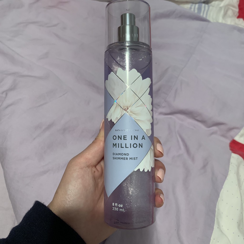 Xịt Thơm Toàn Thân Bath And Body Works - One in a Million 236ml (Mỹ) _ 𝑴𝒂̂̃𝒖 𝒄𝒉𝒊𝒆̂́𝒕_ [𝑳𝒊𝒏𝒉 𝑽𝒚̃ 𝑨𝒖𝒕𝒉𝒆𝒏𝒕𝒊𝒄] | BigBuy360 - bigbuy360.vn