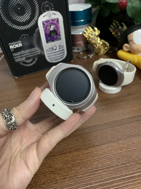 Đồng hồ Samsung Gear s2