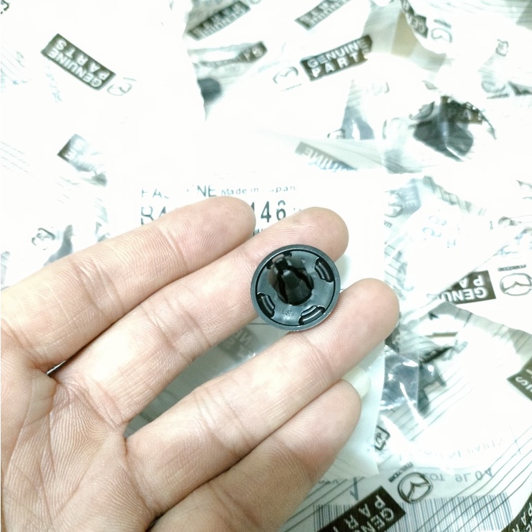 Vít nở Mazda chính hãng