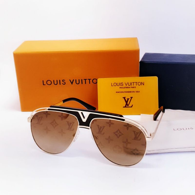 Kính Mát Louis Vuitton Chất Liệu Thép Không Gỉ Loại 22208 Cao Cấp Cho Nữ