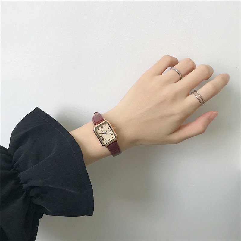 Đồng Hồ Nữ GoGoey Dây Da Cao Cấp Mặt Vuông Số La Mã Sang Trọng
