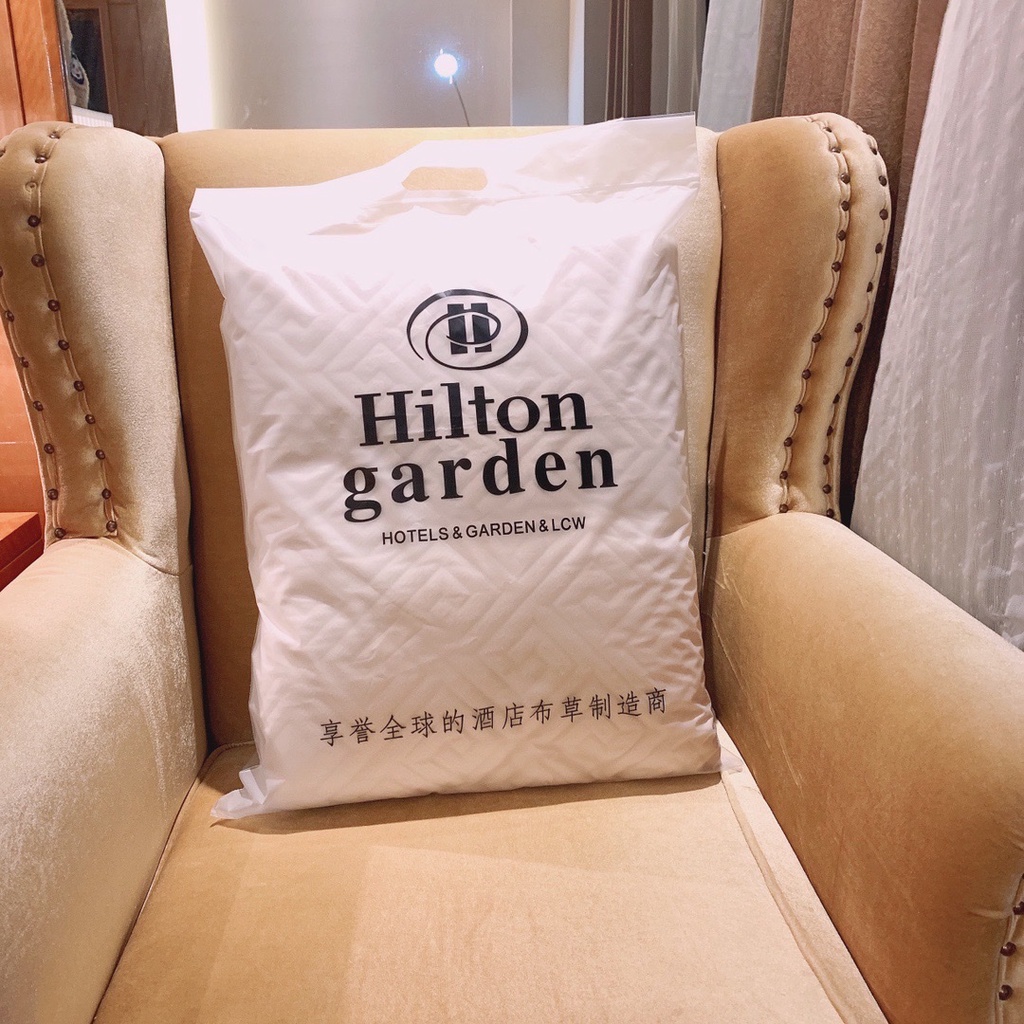 Ga bọc đệm trần 5D cao cấp của thương hiệu Hilton, tấm bảo vệ đệm chất liệu mặt vải 100% cotton kháng khuẩn khử mùi tốt