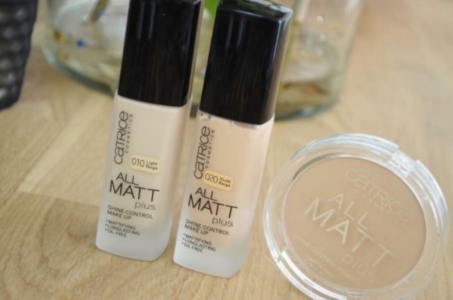 Kem lót mắt Catrice Prime And Fine Eyeshadow Base | BigBuy360 - bigbuy360.vn