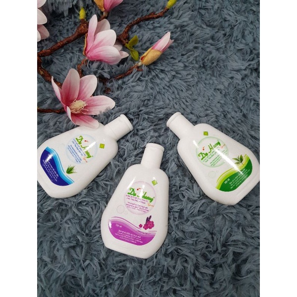 Dung dịch vệ sinh phụ nữ Dạ Hương