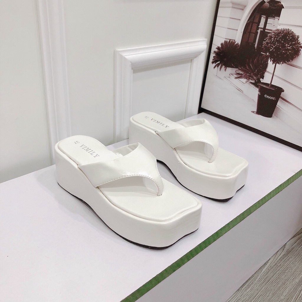 Dép Kẹp Xuồng, Đế Xuồng 7p Chất Da Mềm Mịn Form Chuẩn Dép Nhẹ Đi Êm Chân - 2 Màu Trắng Đen Chị Chảnh Store