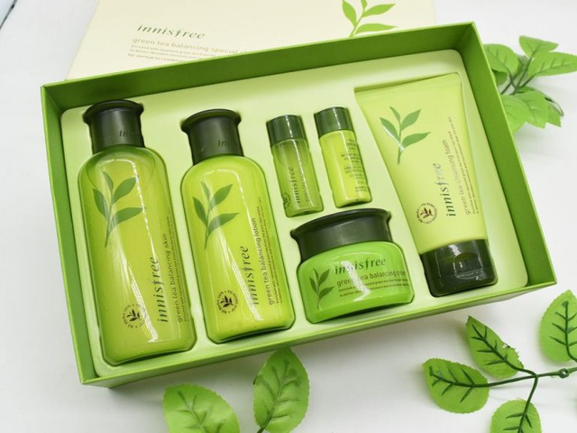 BỘ DƯỠNG DA TRÀ XANH GREEN TEA INNISFREE