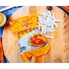 COMBO BÁNH GẠO KÈM SỐT TOKBOKKI TRUYỀN THỐNG HÀN QUỐC 500GR