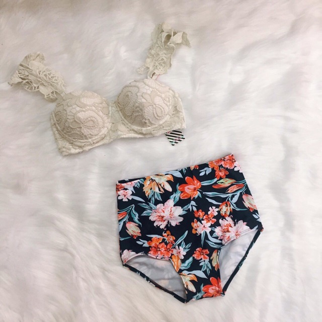 Bikini đồ bơi nữ hai mảnh hoạ tiết hoa, thời trang hiện đại